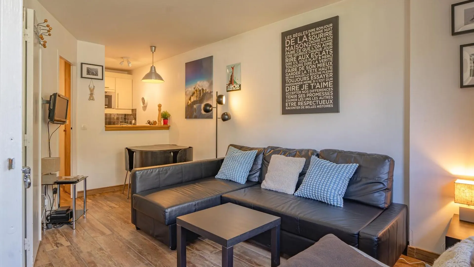 Apartment Grepon 3A - A Central Chamonix Haven Франция